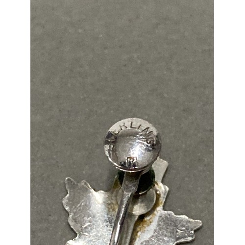 25 - BOND BOYD SILVER MAPLE LEAF BROOCH TOGETHER WITH MATCHING SILVER EARRINGS WITH SCREW POST KEEPERS