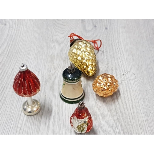 38 - BLOWN GLASS CHRISTMAS DECORATIONS TO INCLUDE 2 LARGE RIBBED ANTIQUE GERMAN KUGELS FOUR EARLY 20TH CE... 