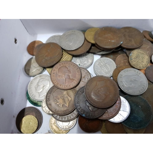 106 - BOX OF OLD VINTAGE COINS WITH 2 OLD NOTES AND A POSTAL ORDER INCLUDES, ONE PENNYS, 2 QUEEN ELIZABETH... 