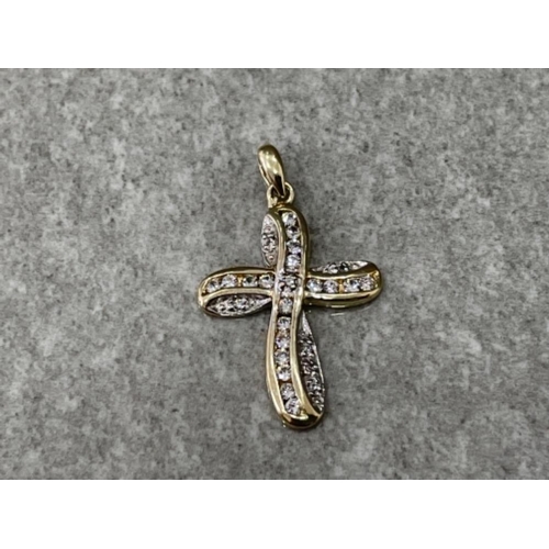 119 - 9CT GOLD CZ SET CROSS 1.6G