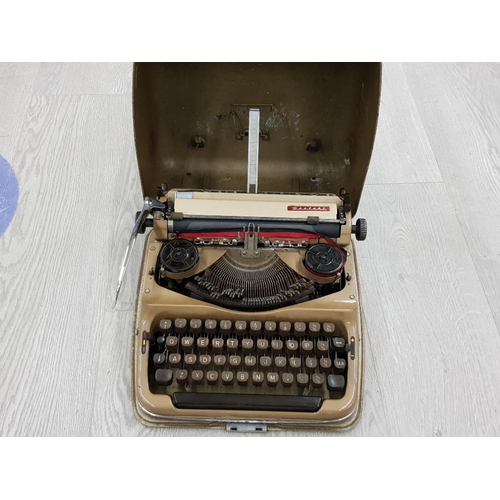 154 - VINTAGE TRIUMPH PERFEKT TYPEWRITER IN ORIGINAL CARRY CASE