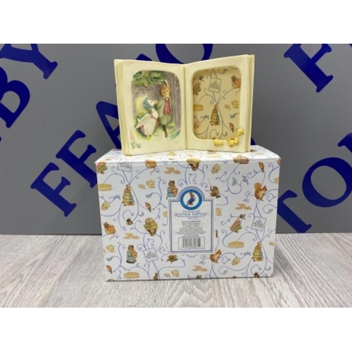 275 - TWO BEATRIX POTTER BOXED ITEMS INCLUDING JEMIMA PUDDLE-DUCK BOOK PICTURE FRAME & MRS. TIGGY-WINK... 