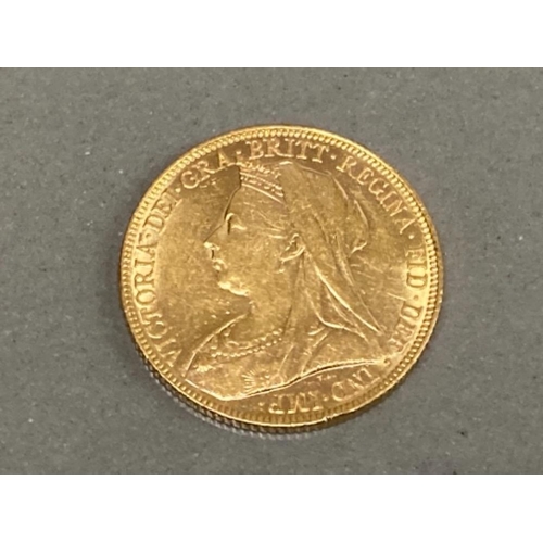 54 - 22CT GOLD 1899 FULL SOVEREIGN COIN