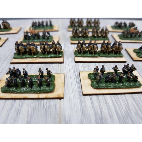 85 - US CIVIL ARMY BLUES LEAD FIGURES INCLUDES 63 CAVALRY AND 120 FOOT