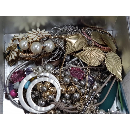 98 - COLLECTION OF COSTUME JEWELLERY INCLUDING NECKLACES,  EARRINGS AND BRACELETS ETC