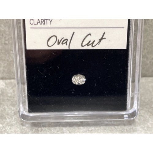 65 - NATURAL DIAMOND OVAL CUT 0.25CT