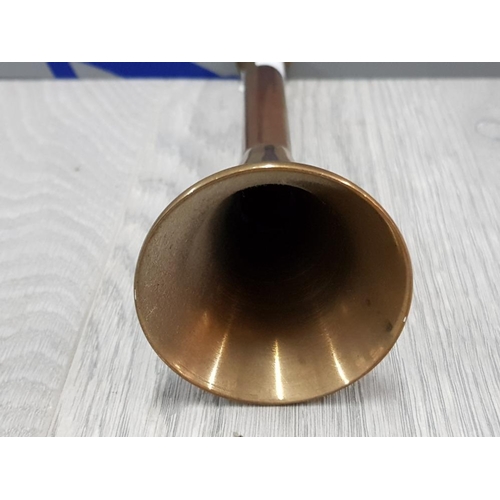 384 - MID 20TH CENTURY BRASS AND COPPER HUNTING HORN