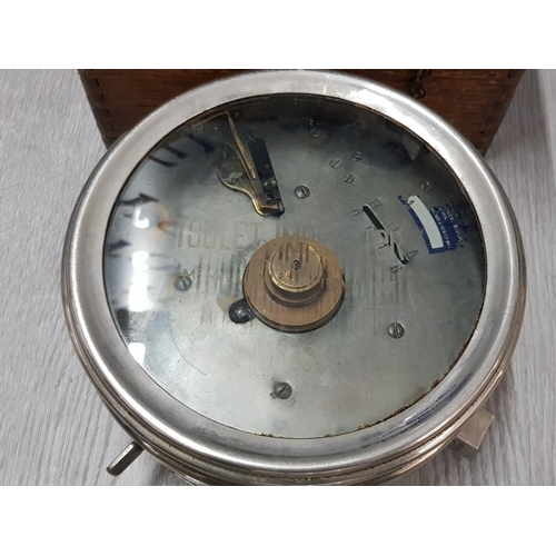 46 - AUTOMATIC TIMING CLOCK COMPANY PIGEON CLOCK IN FITTED WOODEN CASE WITH ORIGINAL KEY