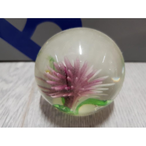 50 - 4 DECORATIVE PAPERWEIGHTS WITH FLORAL PATTERN INCLUDES MILLEFIORI ETC