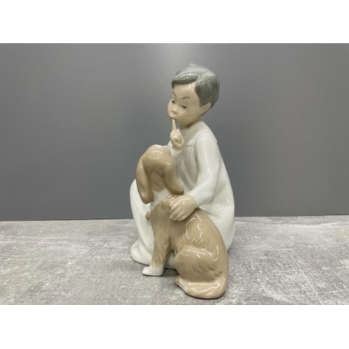 10 - LLADRO 4522 SHH QUIET