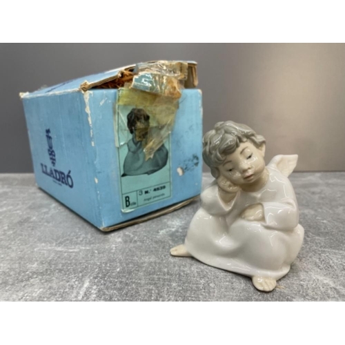 111 - LLADRO 4539 ANGEL THINKING IN ORIGINAL BOX