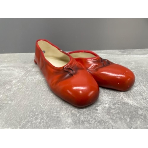 115 - PAIR OF RED BALLET WALL HANGING SHOES BY BRENTLEIGH WARE