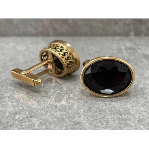 19 - BEAUTIFUL 9CT GOLD GARNET WELL DESIGNED CUFFLINKS 21.2G