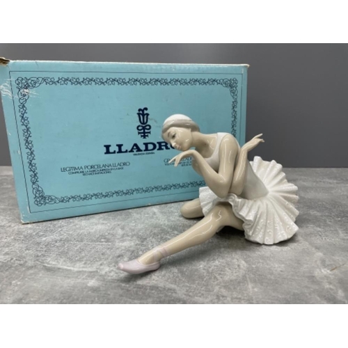 45 - LLADRO 4855 DEATH OF THE SWAN IN ORIGINAL BOX