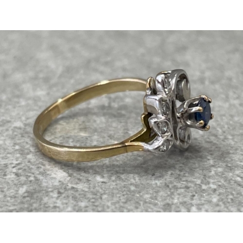 52 - YELLOW GOLD SAPPHIRE AND DIAMOND RING SIZE P 3G