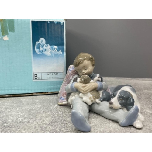 8 - LLADRO 1535 SWEET DREAMS IN ORIGINAL BOX