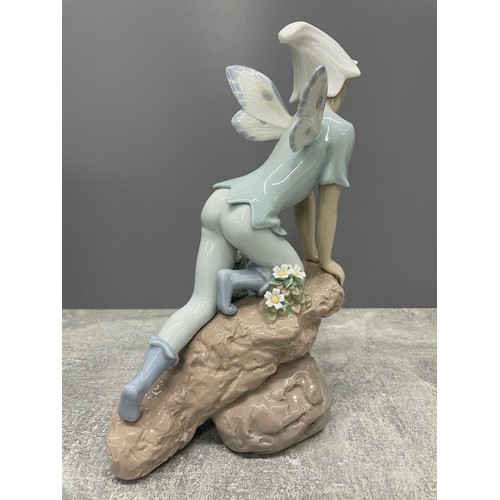 42 - LLADRO 7690 PRINCE OF THE ELVES IN ORIGINAL BOX