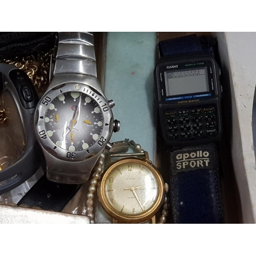 109 - LARGE COLLECTION OF VINTAGE WRIST WATCHES AND OTHER ITEMS INCLUDING A RETRO CASIO WRIST WATCH, TIMEX... 