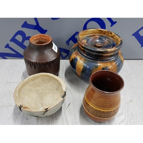 121 - 4 PORCELAIN ITEMS INCLUDING A TOBACCO JAR, ASHTRAY AND 2 POTS