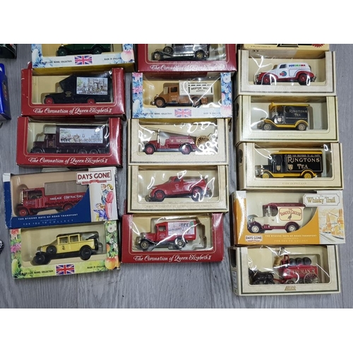 195 - COLLECTION OF DIECAST VEHICLES INCLUDES CORGI TOYS, HOT WHEELS, DAYS GONE AND LLEDO ALL IN ORIGINAL ... 