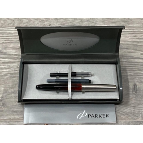 208 - COLLECTION OF VINTAGE PENS TO INCLUDE PARKER ETC