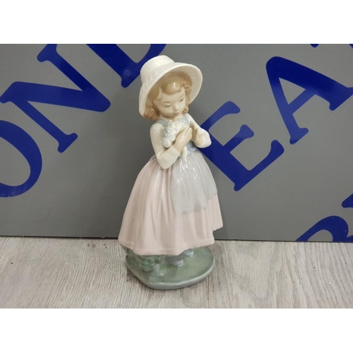 21 - NAO BY LLADRO GIRL PINK DRESS BLUE APRON WITH HAT AND FLOWERS