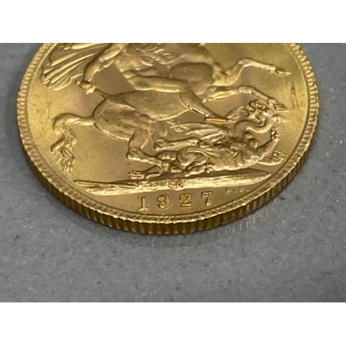 253 - 22CT GOLD 1927 FULL SOVEREIGN COIN STRUCK IN SOUTH AFRICA