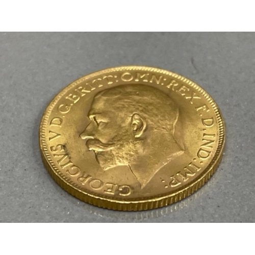 260 - 22CT GOLD 1927 FULL SOVEREIGN COIN STRUCK IN SOUTH AFRICA