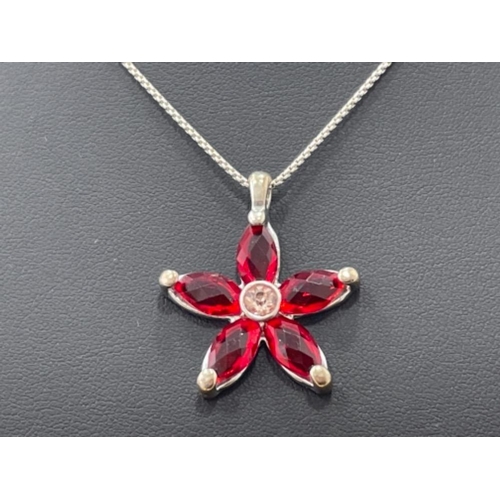 278 - LADIES SILVER BELCHER CHAIN WITH RED STONE FLOWER PENDANT