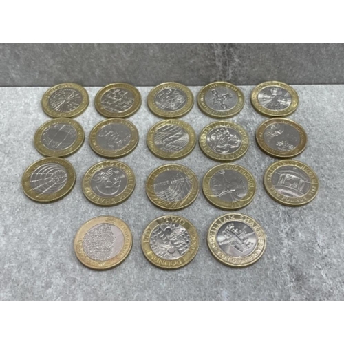 459 - 18 X COLLECTABLE £2 COINS INCLUDING WW1 DNA & OTHERS