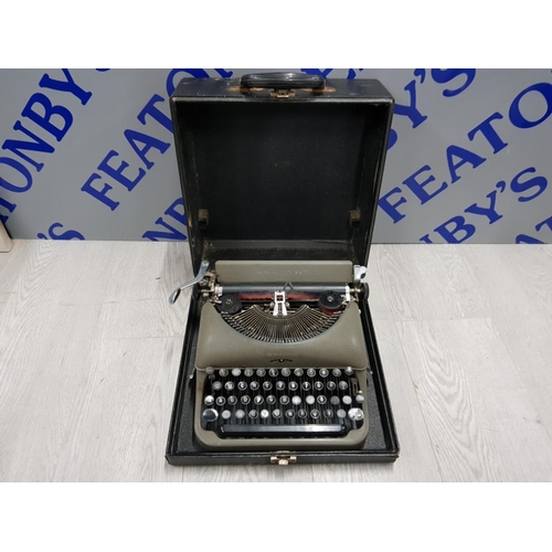 68 - VINTAGE REMINGTON TYPEWRITER IN ORIGINAL CARRY CASE