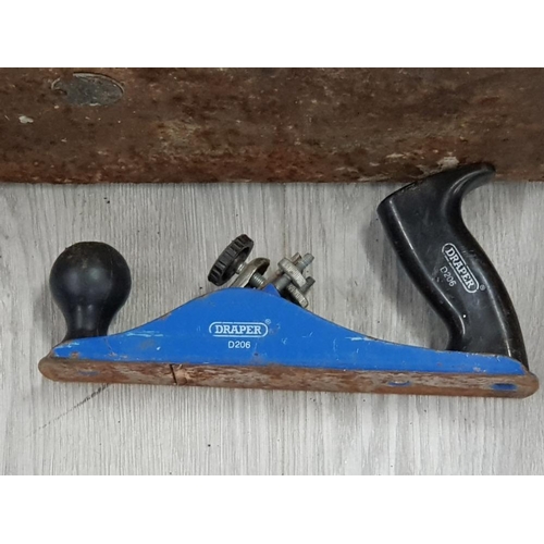 85 - COLLECTION OF VINTAGE TOOLS INCLUDES SPANNERS,  HAMMERS, JOINERS PLANE WITH METAL TOOLBOX