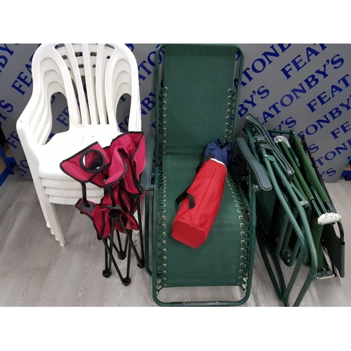 90 - 4 RECLINING GARDEN CHAIRS, 4 WHITE PLASTIC CHAIRS AND 2 CAMPING CHAIRS