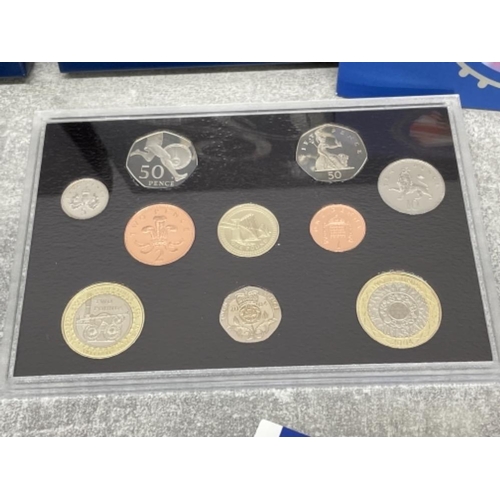 173 - COINS ROYAL MINT YEARLY PROOF SETS 2000 DELUX 2004 AND 2005 COINS IN ORIGINAL PACKAGING