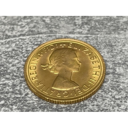 238 - 22CT GOLD 1968 FULL SOVEREIGN COIN