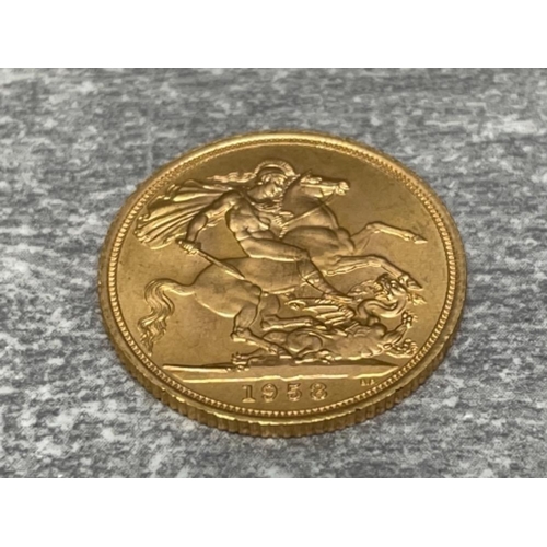 240 - 22CT GOLD 1958 FULL SOVEREIGN COIN