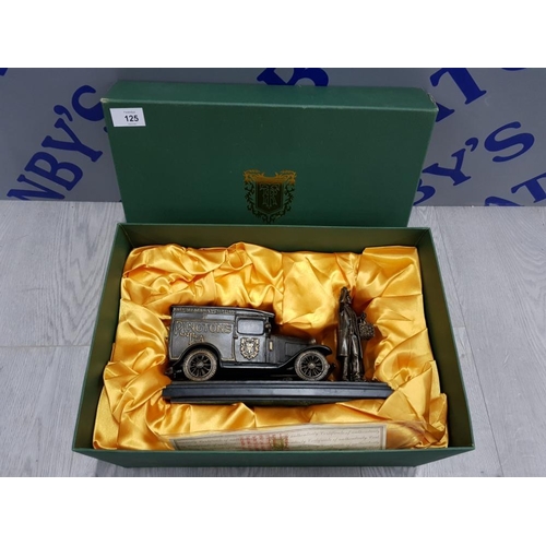 125 - RINGTONS TEA AND MORE TO YOUR DOOR COLD CAST BRONZE FIGURE IN BOX WITH CERTIFICATE