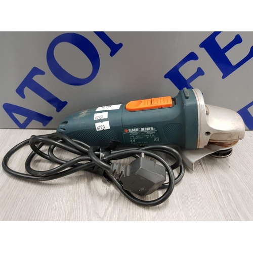 100 - BLACK AND DECKER 680 WATT ANGLE GRINDER