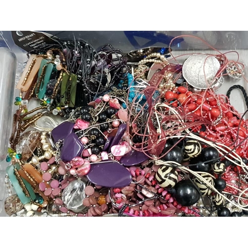 34 - COLLECTION OF COSTUME JEWELLERY INCLUDING NECKLACES,  BROOCHES AND CUFFLINKS ETC