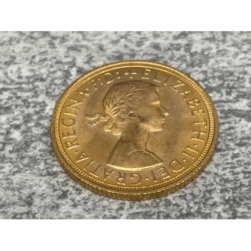 46 - 22CT GOLD 1958 FULL SOVEREIGN COIN