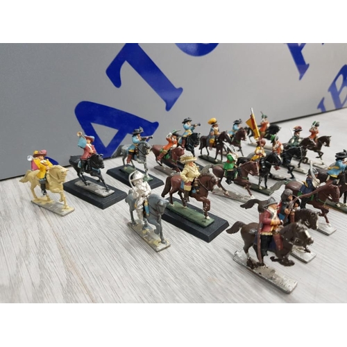 72 - COLLECTION OF ENGLISH  CIVIL WAR MINIATURE METAL FIGURES OF HORSES AND RIDERS