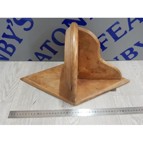 79 - PINE GOTHIC WALL BRACKET 49 X 25 CM