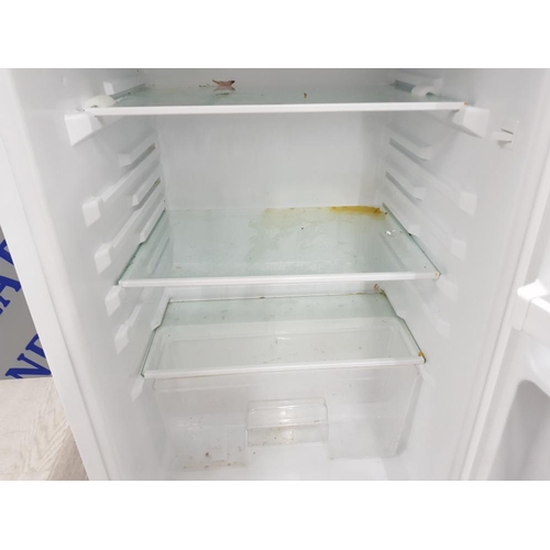 92 - FRIGIDAIRE RL49102A UNDER BENCH FRIDGE IN WHITE