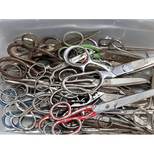 98 - LARGE BOX OF VARIOUS VINTAGE SCISSORS