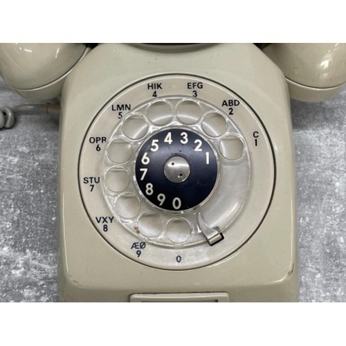 322 - VINTAGE BAKERLITE TELEPHONE