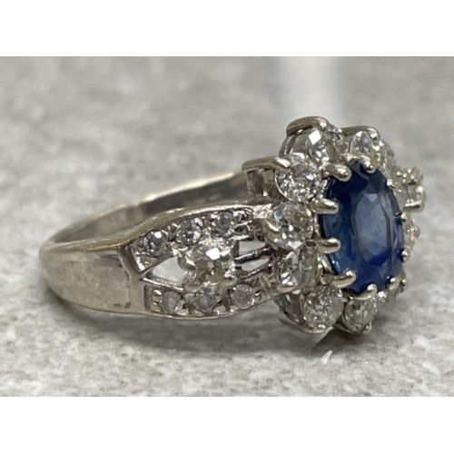 337 - 9CT WHITE GOLD DIAMOND SAPPHIRE CLUSTER RING 3.4G SIZE N