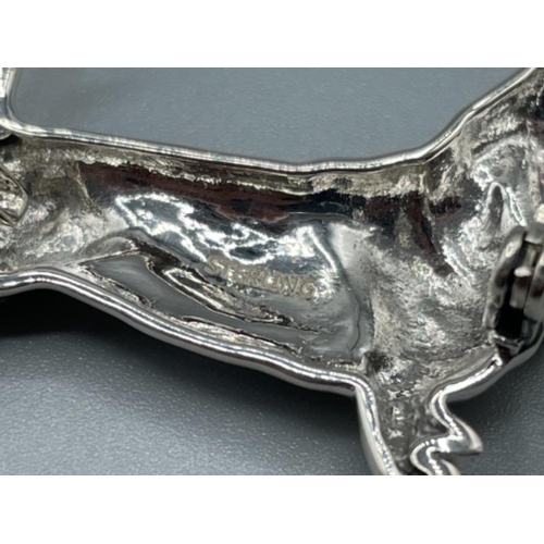 4 - Silver dog brooch 7.4g