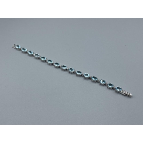 7 - Silver aquamarine set line bracelet 19.3g