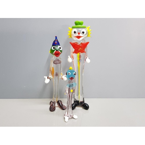 104 - Set of 3 Murano glass lampworked clown figurines