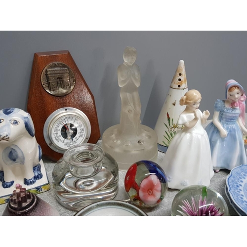 119 - Tray lot including doulton figures, glass lillicraps razor strop, glass ink bottle, paperweights etc